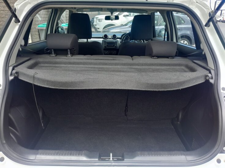 2021 SUZUKI SWIFT 1.2 GL AMT – Boot / Loadbin