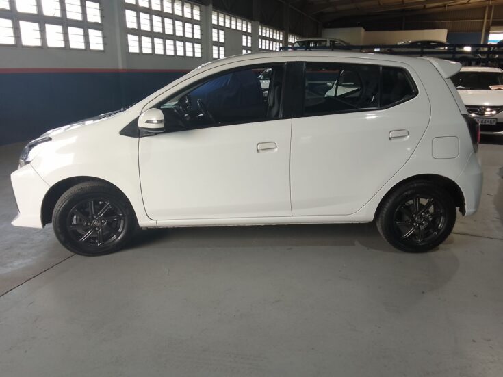 2021 TOYOTA AGYA 1.0 A/T – Left Side Photo