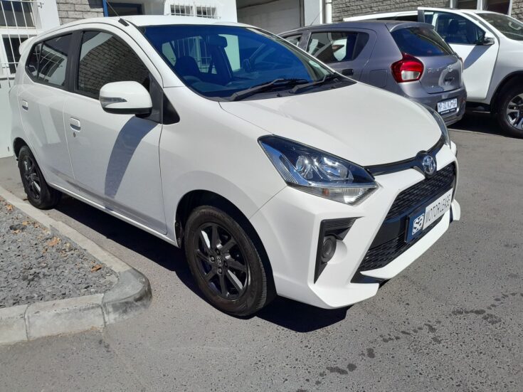 2021 TOYOTA AGYA 1.0 AT – Front Feature Photo