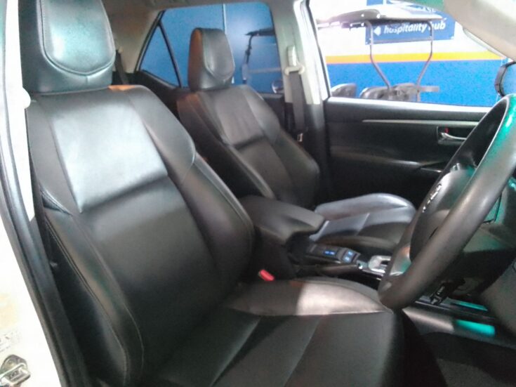 2021 TOYOTA FORTUNER 2.4GD-6 R/B A/T – Front Seats