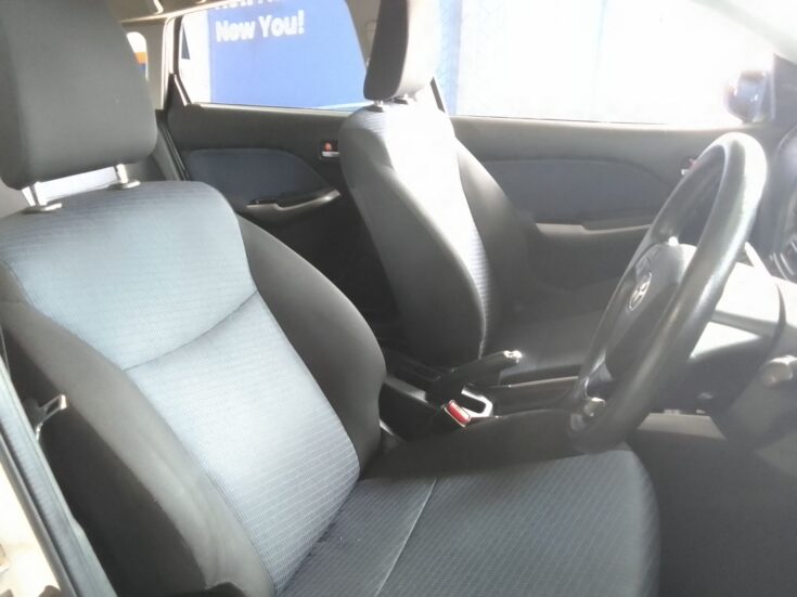 2021 TOYOTA STARLET 1.4 XI – Front Seats