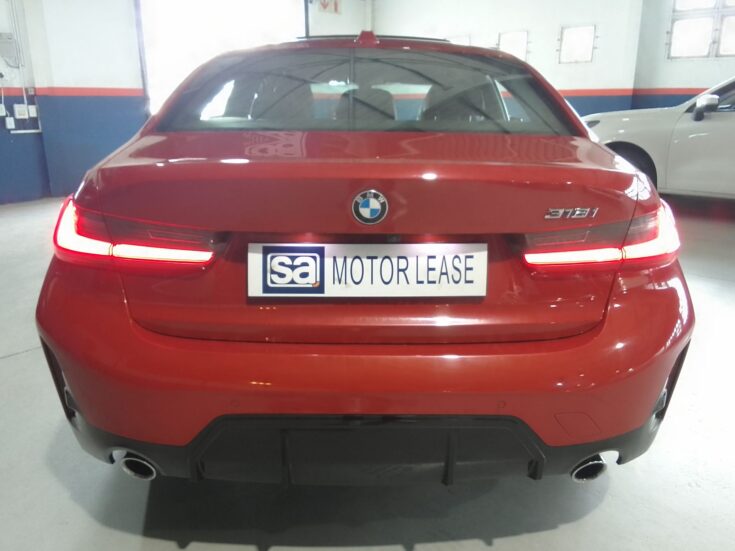 2022 BMW 318i M SPORT A/T – Back Photo