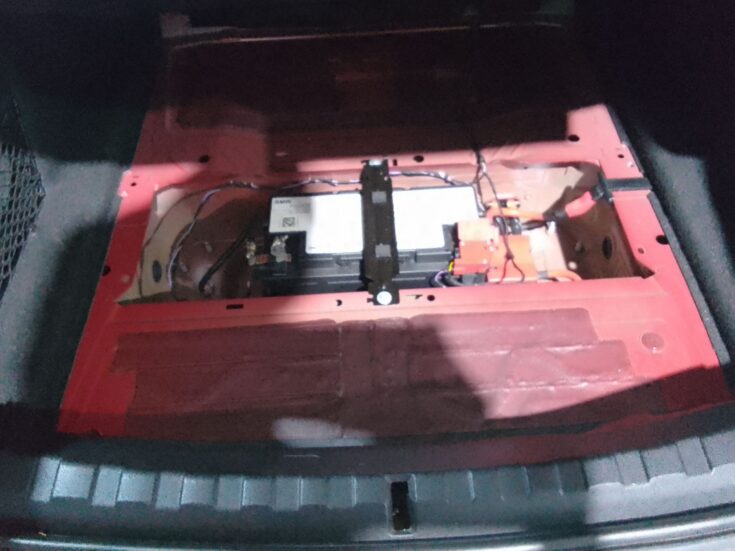 2022 BMW 318i M SPORT A/T – Spare Wheel