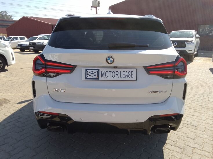 2022 BMW X3 XDRIVE 20D – Back Photo