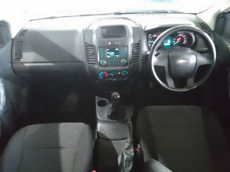 2022 FORD RANGER 2.2 TDCI P/U D/C – Interior
