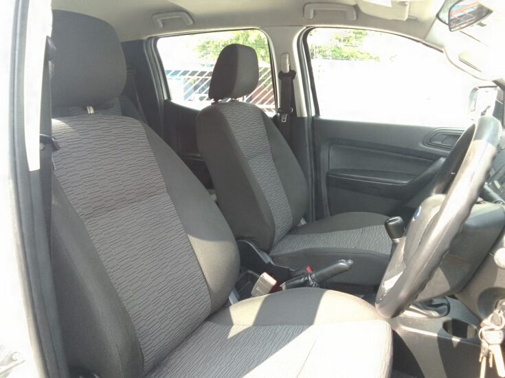 2022 FORD RANGER 2.2TDCI P/U D/C – Front Seats