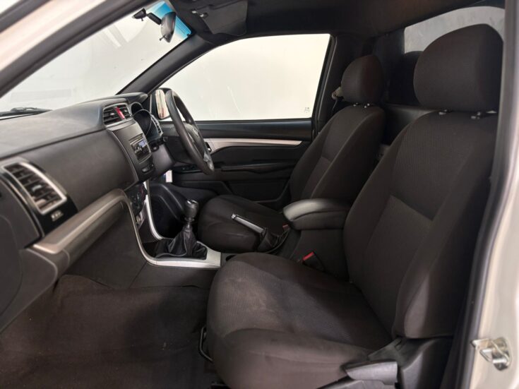 2022 GWM STEED 5 2.0S S/C P/U – Interior