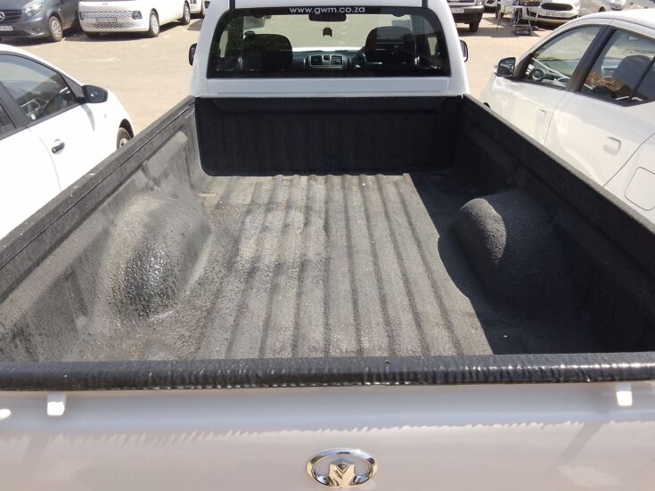 2022 GWM STEED 5 2.2 MPI WORKHORSE P/U S/C – Boot / Loadbin