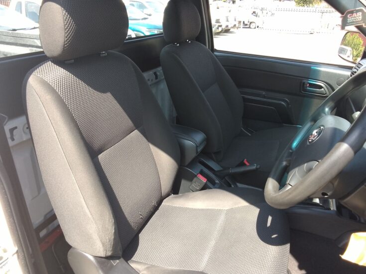 2022 GWM STEED 5 2.2 MPI WORKHORSE P/U S/C – Front Seats