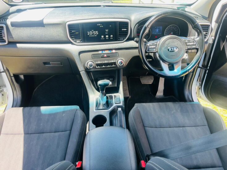 2022 Kia Sportage 2WD 1.6 IGNITE AT – Interior