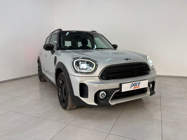 2022 MINI COOPER COUNTRYMAN A/T – Front Photo