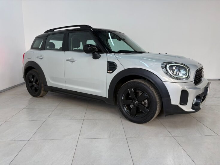 2022 MINI COOPER COUNTRYMAN A/T – Interior
