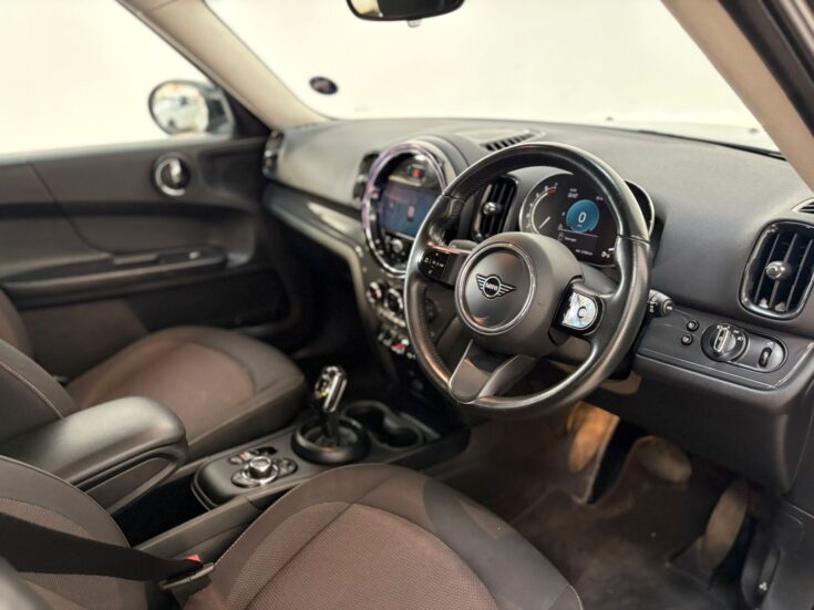 2022 MINI COOPER COUNTRYMAN A/T – Right Side Photo