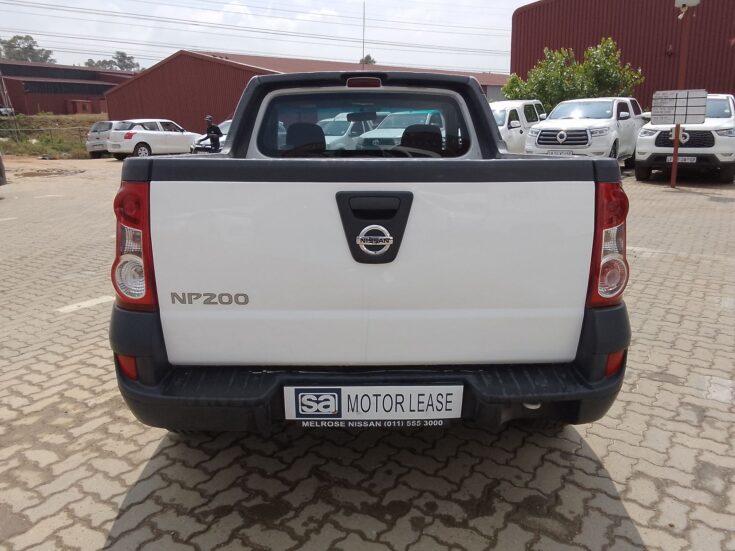 2022 NISSAN NP200 1.6 A/C SAFETY PACK P/U S/C – Back Photo