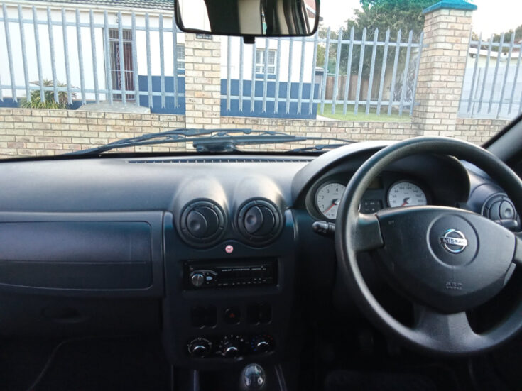 2022 NISSAN NP200 1.6 A/C SAFETY PACK P/U S/C – Dashboard