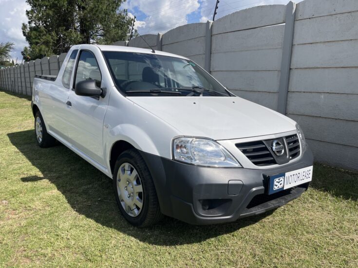 2022 NISSAN NP200 1.6 A/C SAFETY PACK P/U S/C – Front Feature Photo