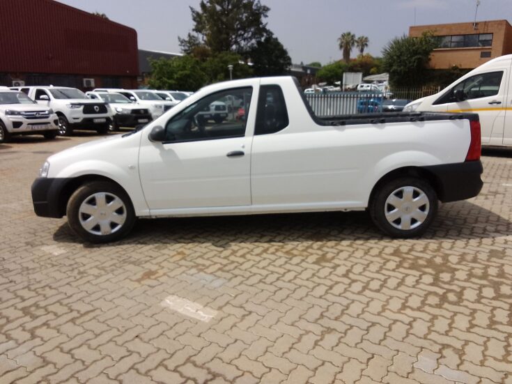 2022 NISSAN NP200 1.6 A/C SAFETY PACK P/U S/C – Left Side Photo