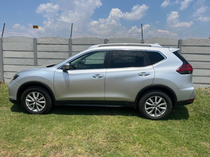 2022 Nissan X Trail 2.5 Acenta CVT 4WD – Interior