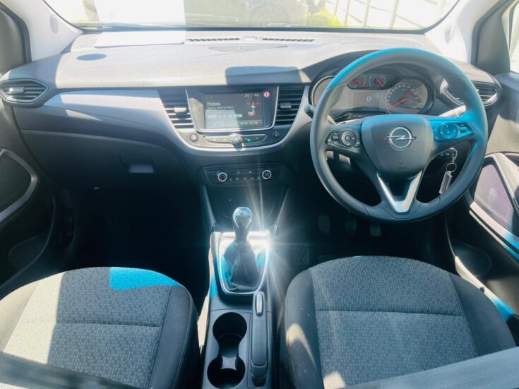 2022 OPEL CROSSLAND 1.2 – Interior
