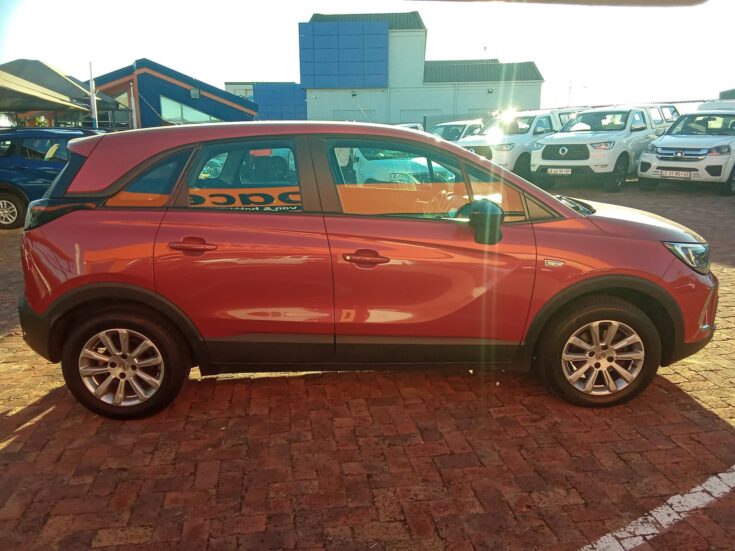 2022 OPEL CROSSLAND 1.2T EDITION A/T – Right Side Photo