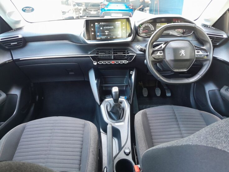 2022 PEUGEOT 208 1.2 ACTIVE – Dashboard