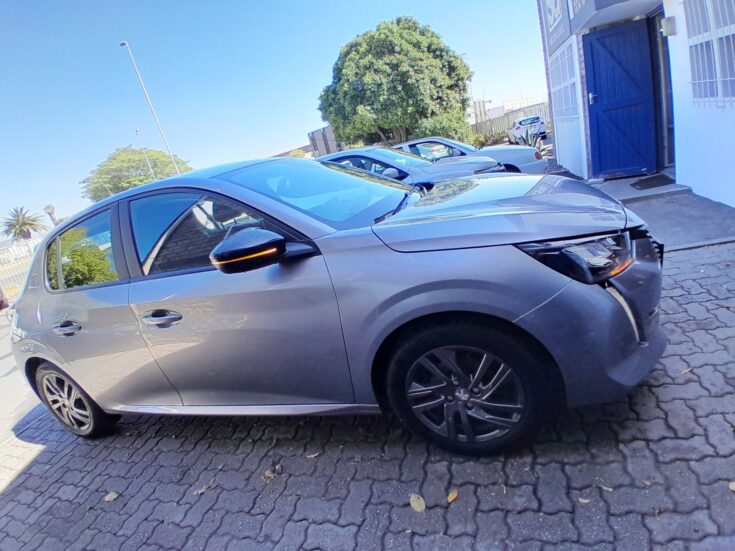 2022 PEUGEOT 208 1.2 ACTIVE – Right Side Photo