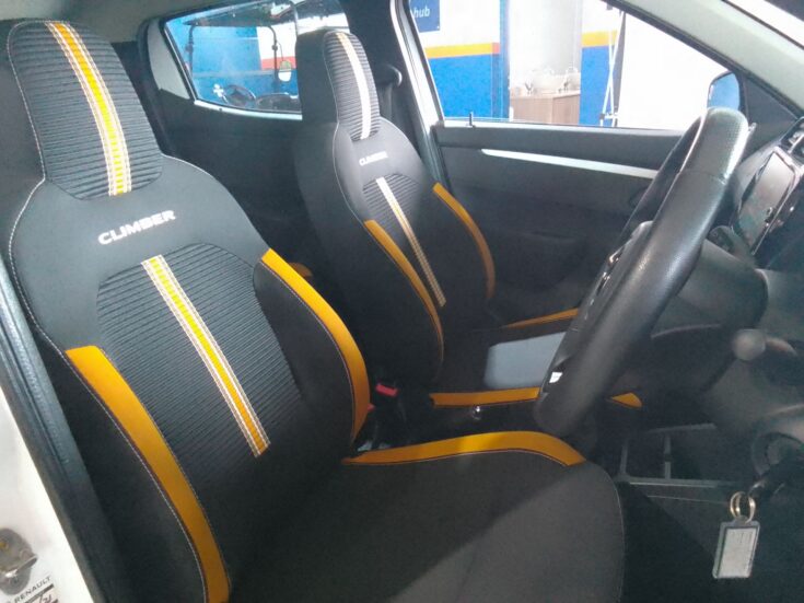 2022 RENAULT KWID 1.0 CLIMBER 5DR – Front Seats