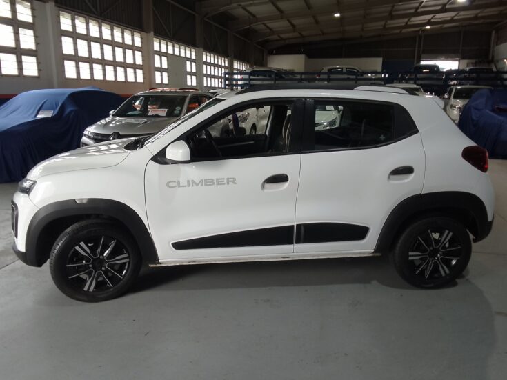 2022 RENAULT KWID 1.0 CLIMBER 5DR – Left Side Photo