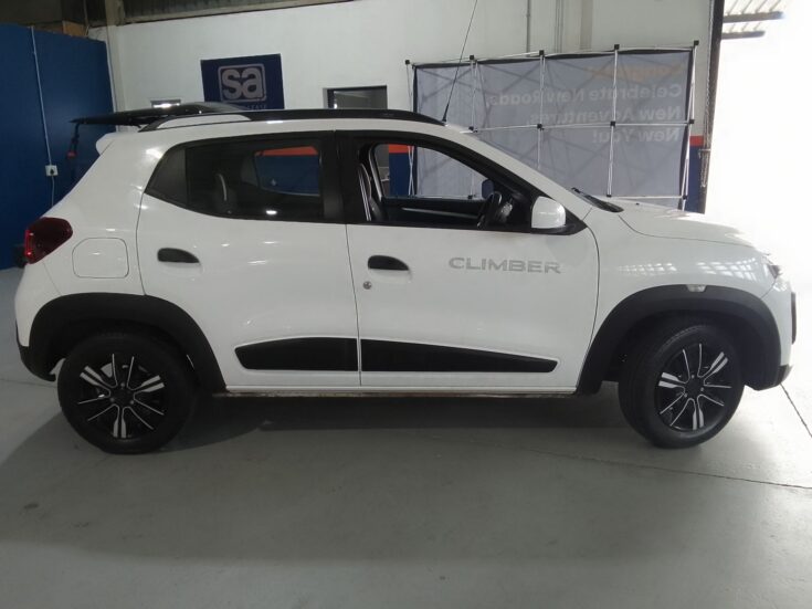 2022 RENAULT KWID 1.0 CLIMBER 5DR – Right Side Photo