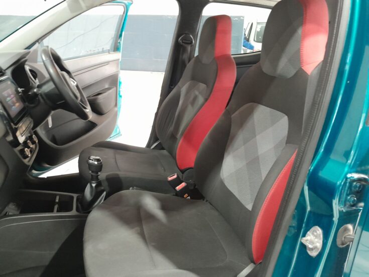 2022 RENAULT KWID DYNAMIQUE MANUAL – Front Seats