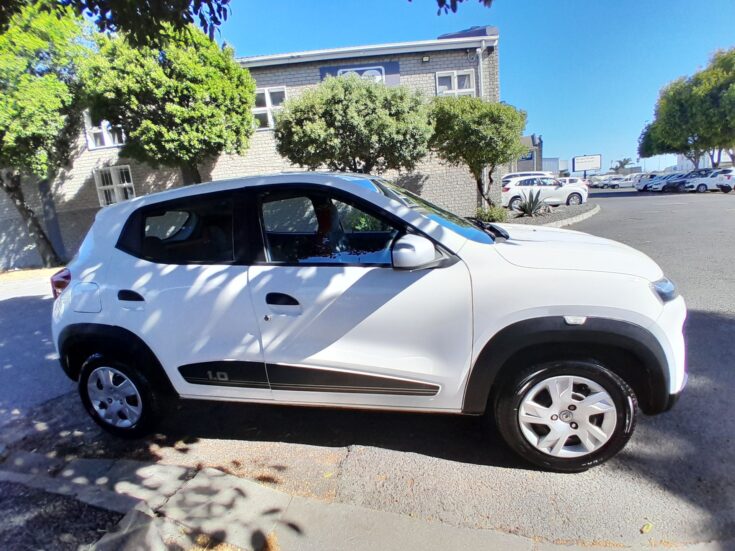 2022 RENAULT KWID DYNAMIQUE MANUAL – Right Side Photo