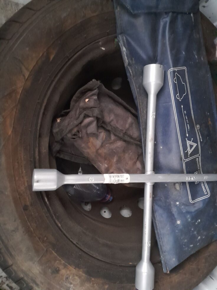 2022 RENAULT KWID DYNAMIQUE MANUAL – Spare Wheel