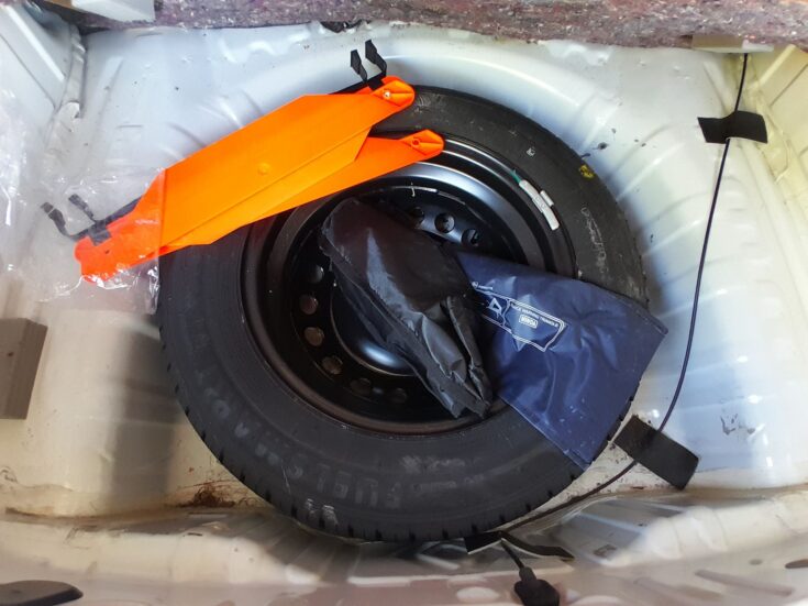 2022 RENAULT KWID DYNAMIQUE MANUAL – Spare Wheel