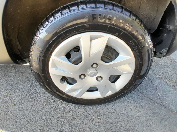 2022 RENAULT KWID DYNAMIQUE MANUAL – Wheel Example