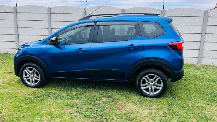 2022 RENAULT TRIBER 1.0 DYNAMIQUE/ZEN – Left Side Photo