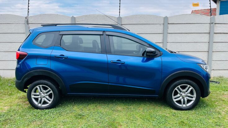 2022 RENAULT TRIBER 1.0 DYNAMIQUE/ZEN – Right Side Photo