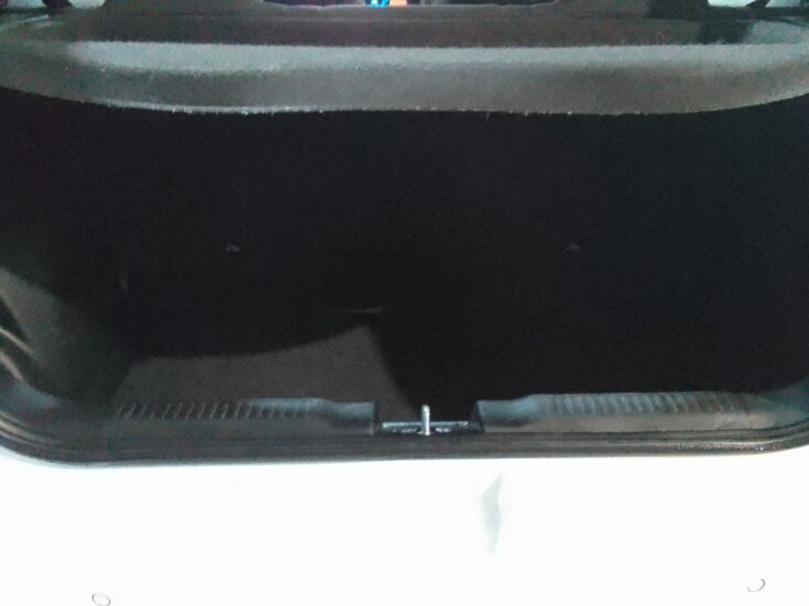 2022 SUZUKI SWIFT 1.2 GA MANUAL – Boot / Loadbin
