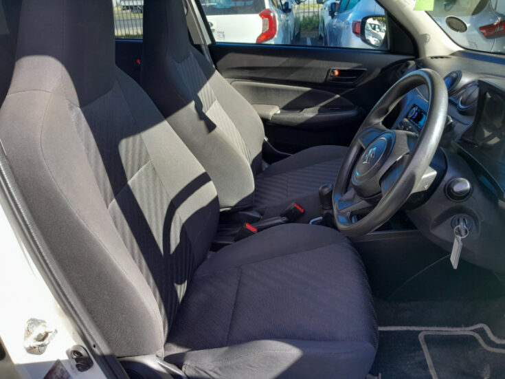 2022 SUZUKI SWIFT 1.2 GA MANUAL – Boot / Loadbin