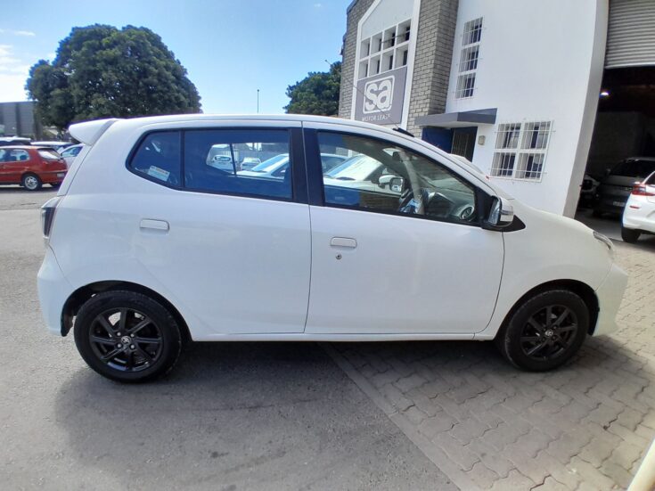 2022 Toyota Agya 1.0 A/T – Right Side Photo