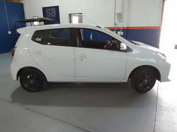 2022 TOYOTA AGYA 1.0 MANUAL – Right Side Photo