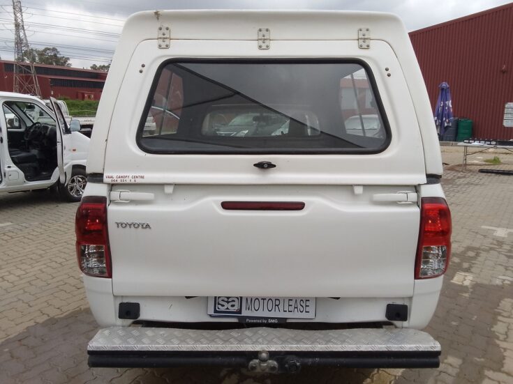 2022 TOYOTA HILUX 2.4 GD S A/C P/U S/C – Back Photo