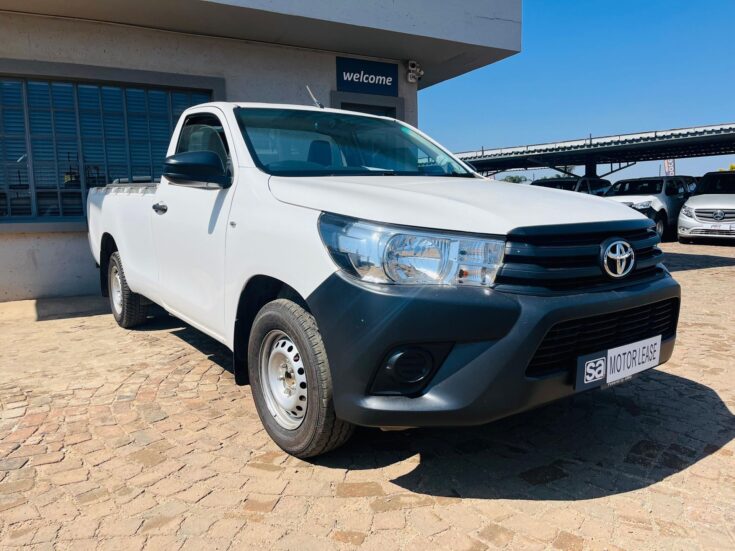 2022 TOYOTA HILUX 2.4 GD S A/C P/U S/C – Front Feature Photo