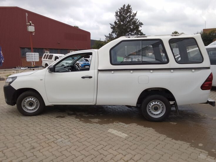 2022 TOYOTA HILUX 2.4 GD S A/C P/U S/C – Left Side Photo