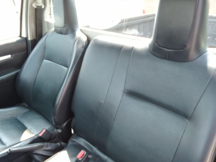 2022 TOYOTA HILUX 2.4 GD S A/C P/U S/C – Rear Seats