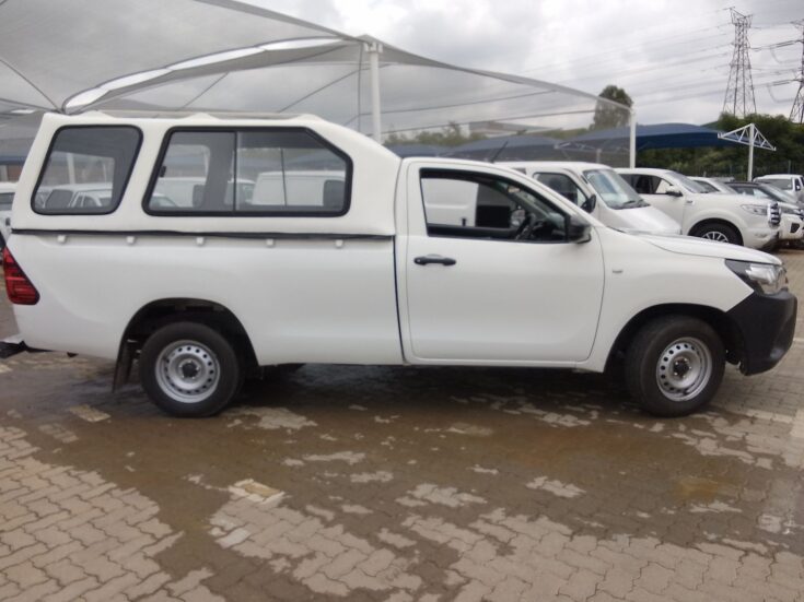 2022 TOYOTA HILUX 2.4 GD S A/C P/U S/C – Right Side Photo