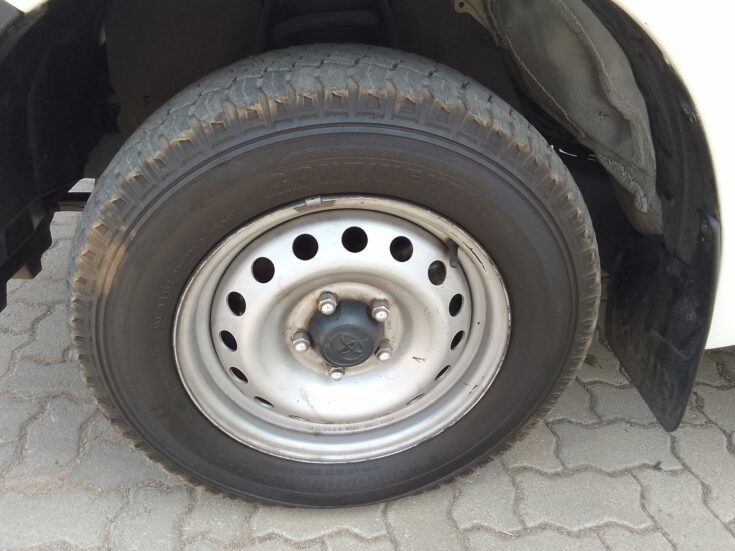 2022 TOYOTA HILUX 2.4 GD S A/C P/U S/C – Wheel Example