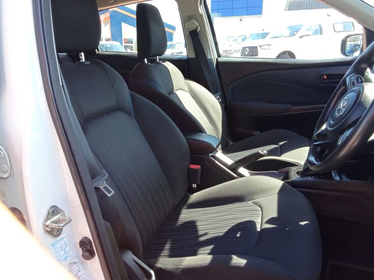 2022 TOYOTA STALET 1.5 XS A/T – Front Seats