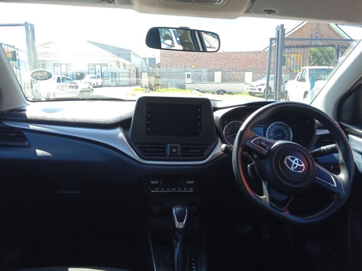 2022 TOYOTA STALET 1.5 XS A/T – Interior