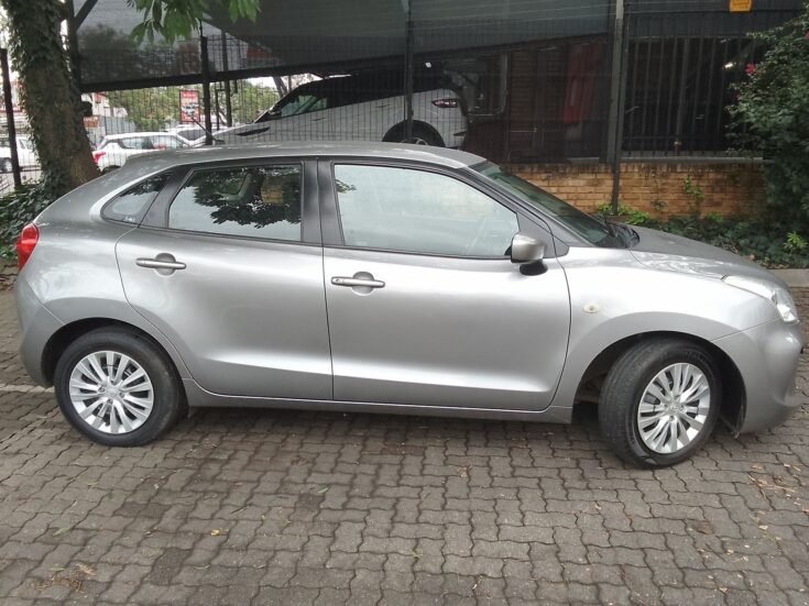 2022 TOYOTA STARKET 1.4 Xi – Right Side Photo