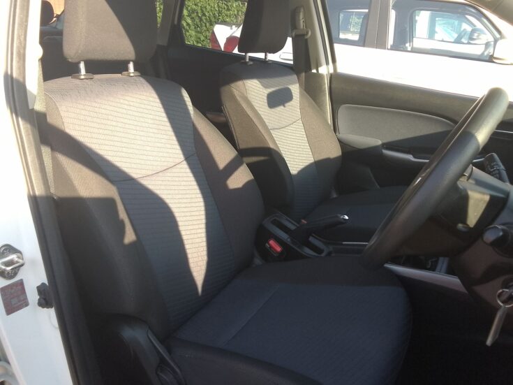 2022 TOYOTA STARLET 1.4 XI – Front Seats